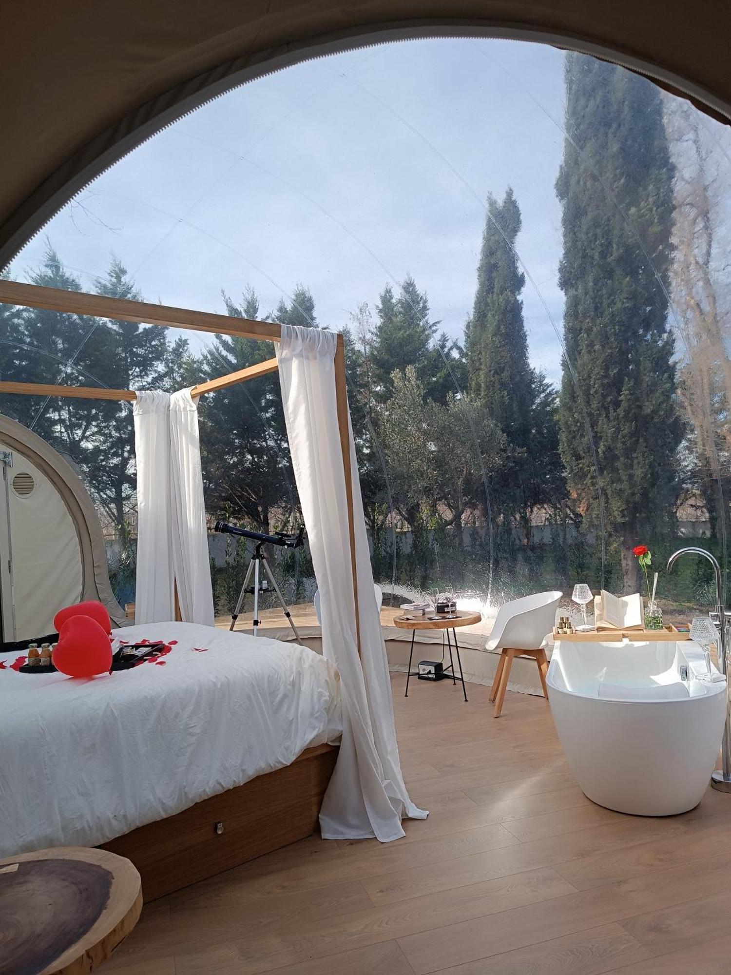 Bubble Room Puglia Villa Bautier Bubblenights Cerignola Eksteriør bilde